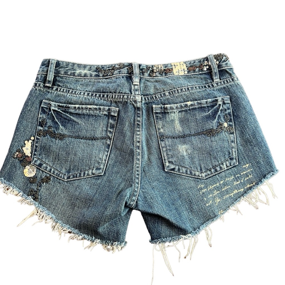 Off The Lip - Womens Embroidered/Beaded Jean Cut Off Shorts Sz. 29"W - Picture 4 of 8